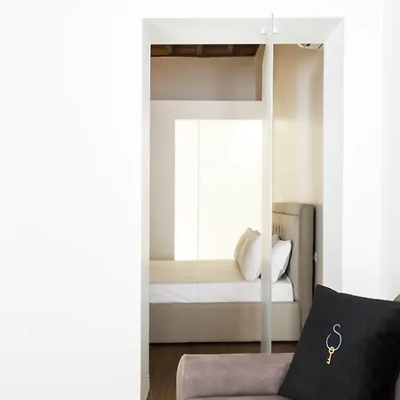 A World Aparts - 104 Frattina Apartmán